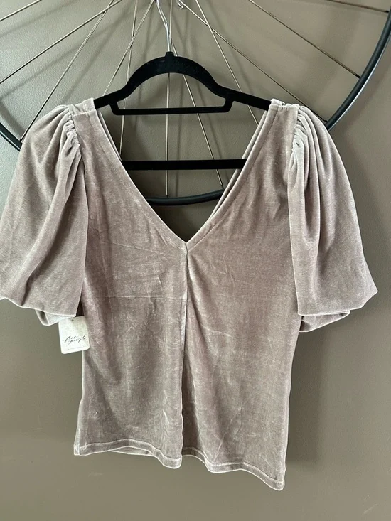Free People Cupcake Velvet Top - size L - NWT!!! - Picture 3 of 5